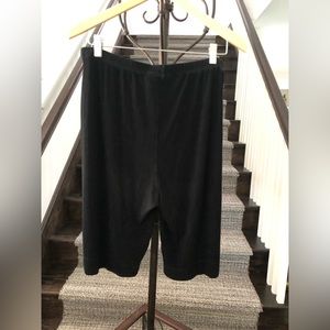 Chico’s size 2 black travelers shorts